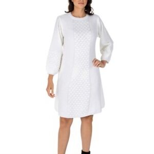 Signature by Robbie Bee White Textured Dress Size Medium